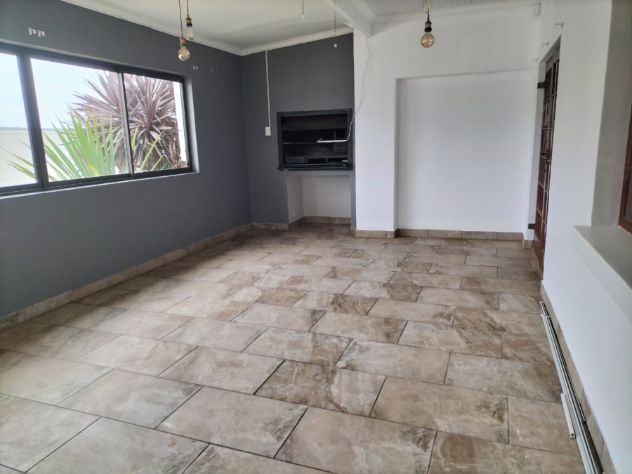 2 Bedroom Property for Sale in C Place Eastern Cape